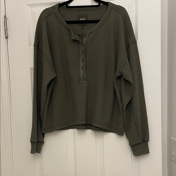 aerie Tops - Aerie waffle Olive Henley top